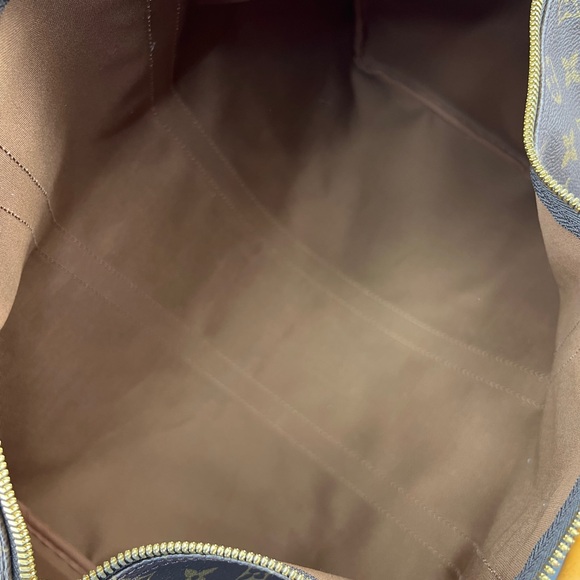 🌵Authentic Louis Vuitton Keepall 45 in Monogram🌵 - Picture 11 of 15